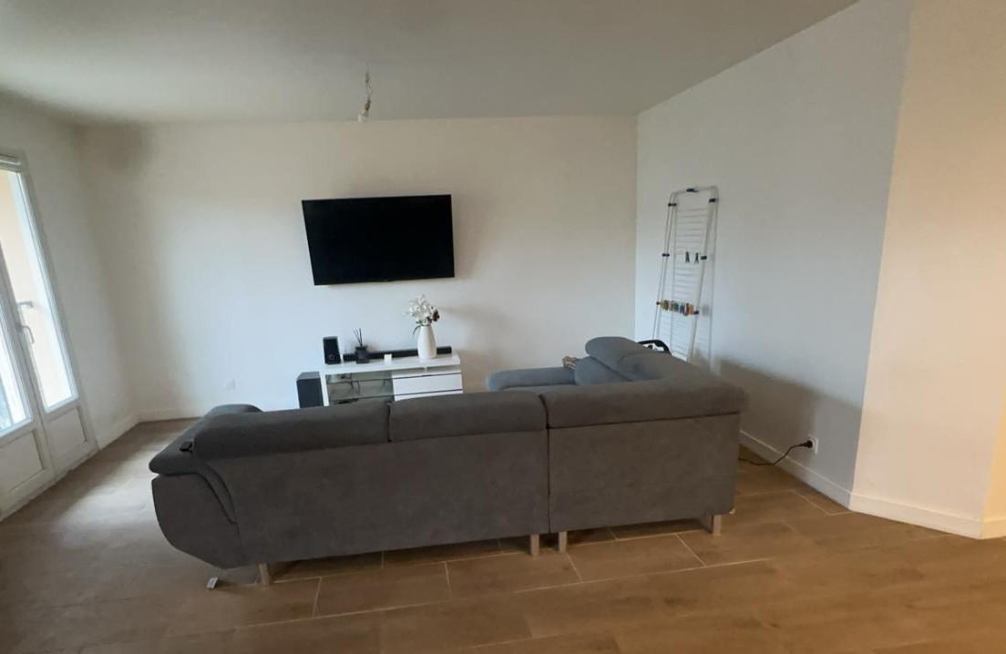 Salon avant installation électrique